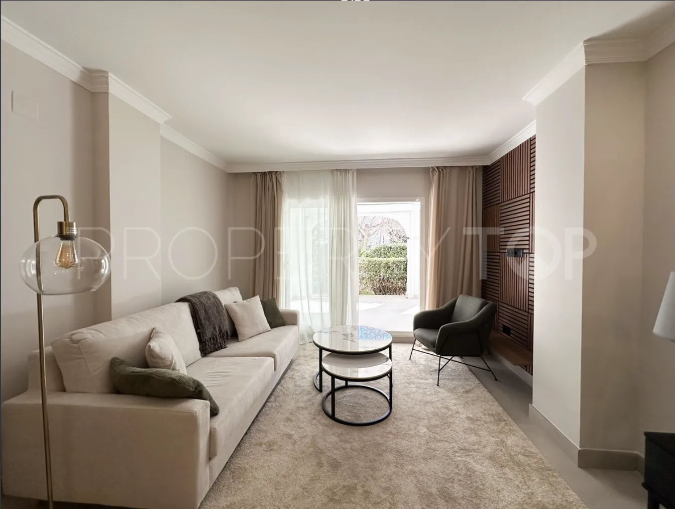 Apartamento planta baja de 3 dormitorios a la venta en Las Petunias