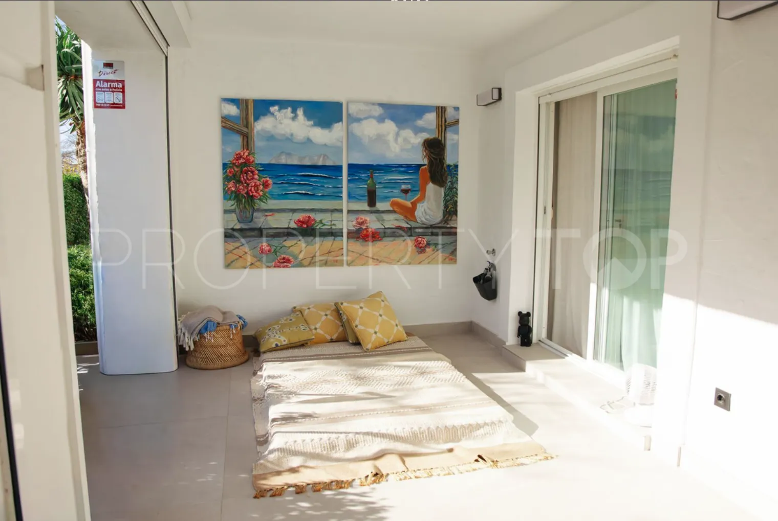 Apartamento planta baja de 3 dormitorios a la venta en Las Petunias