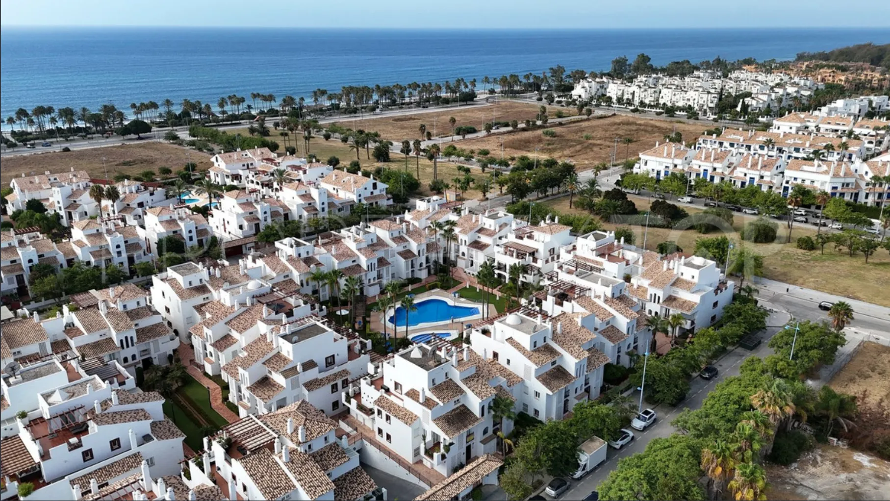 Apartamento planta baja de 3 dormitorios a la venta en Las Petunias