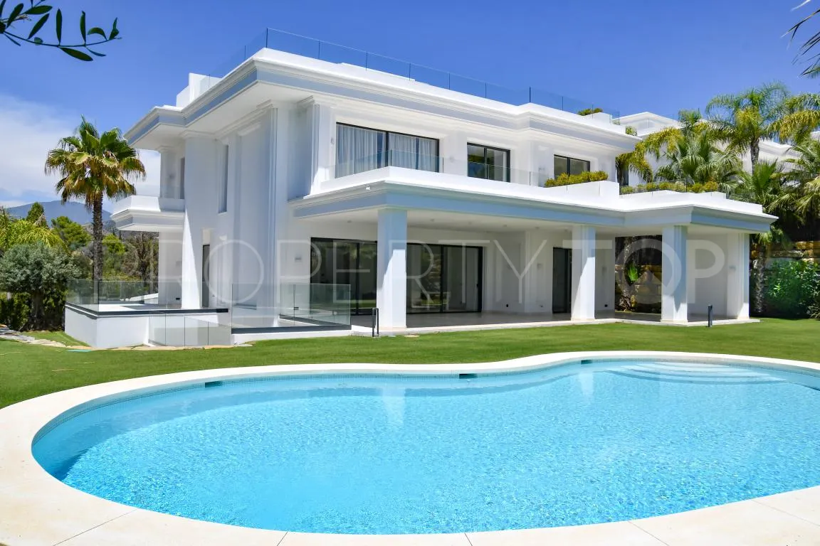 Villa for sale in Golden Mile with 6 bedrooms