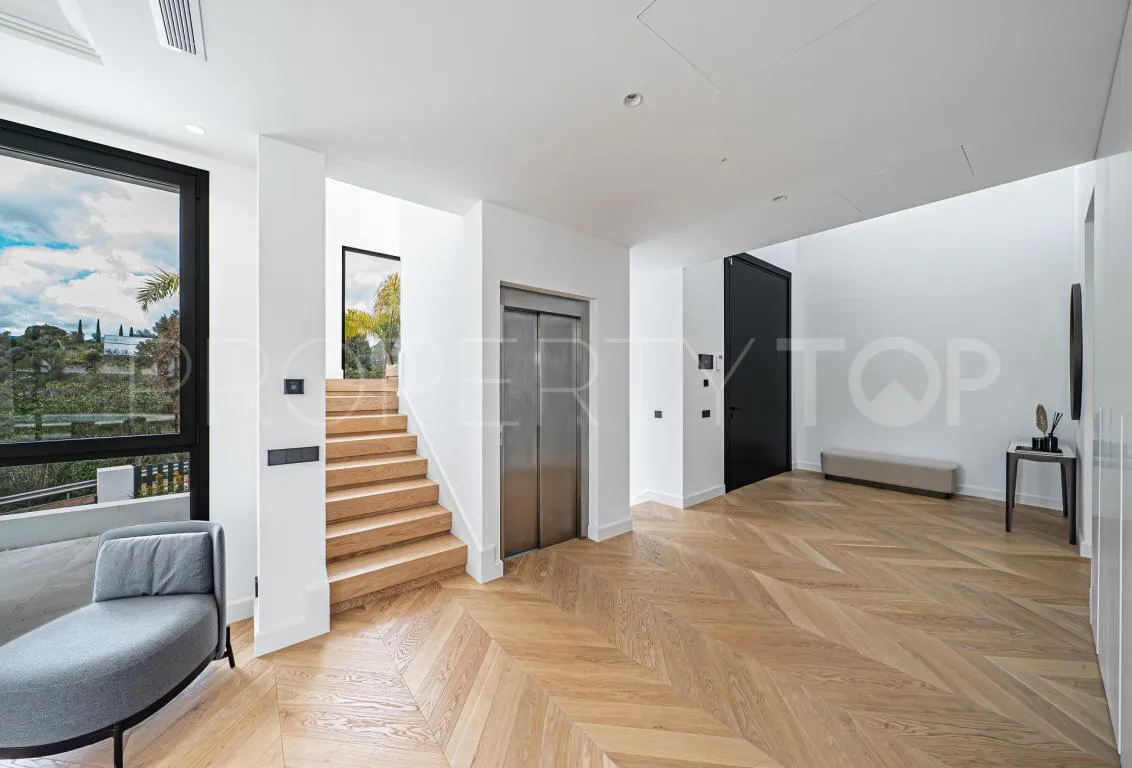 Villa for sale in Golden Mile with 6 bedrooms