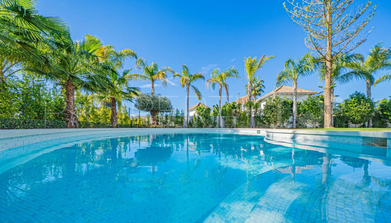 Villa for sale in Golden Mile with 6 bedrooms