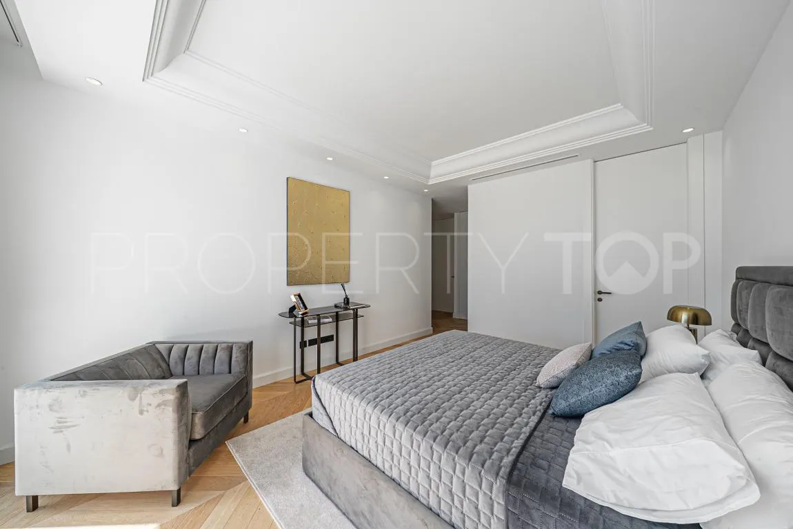 Villa for sale in Golden Mile with 6 bedrooms