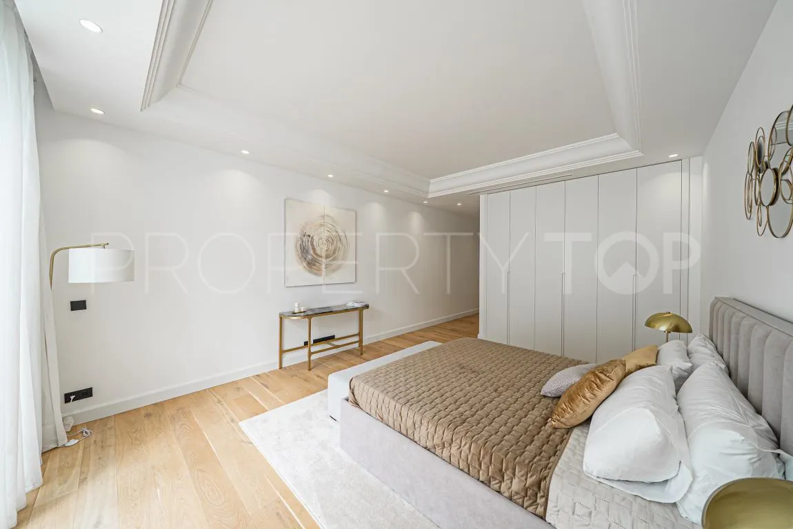 Villa for sale in Golden Mile with 6 bedrooms