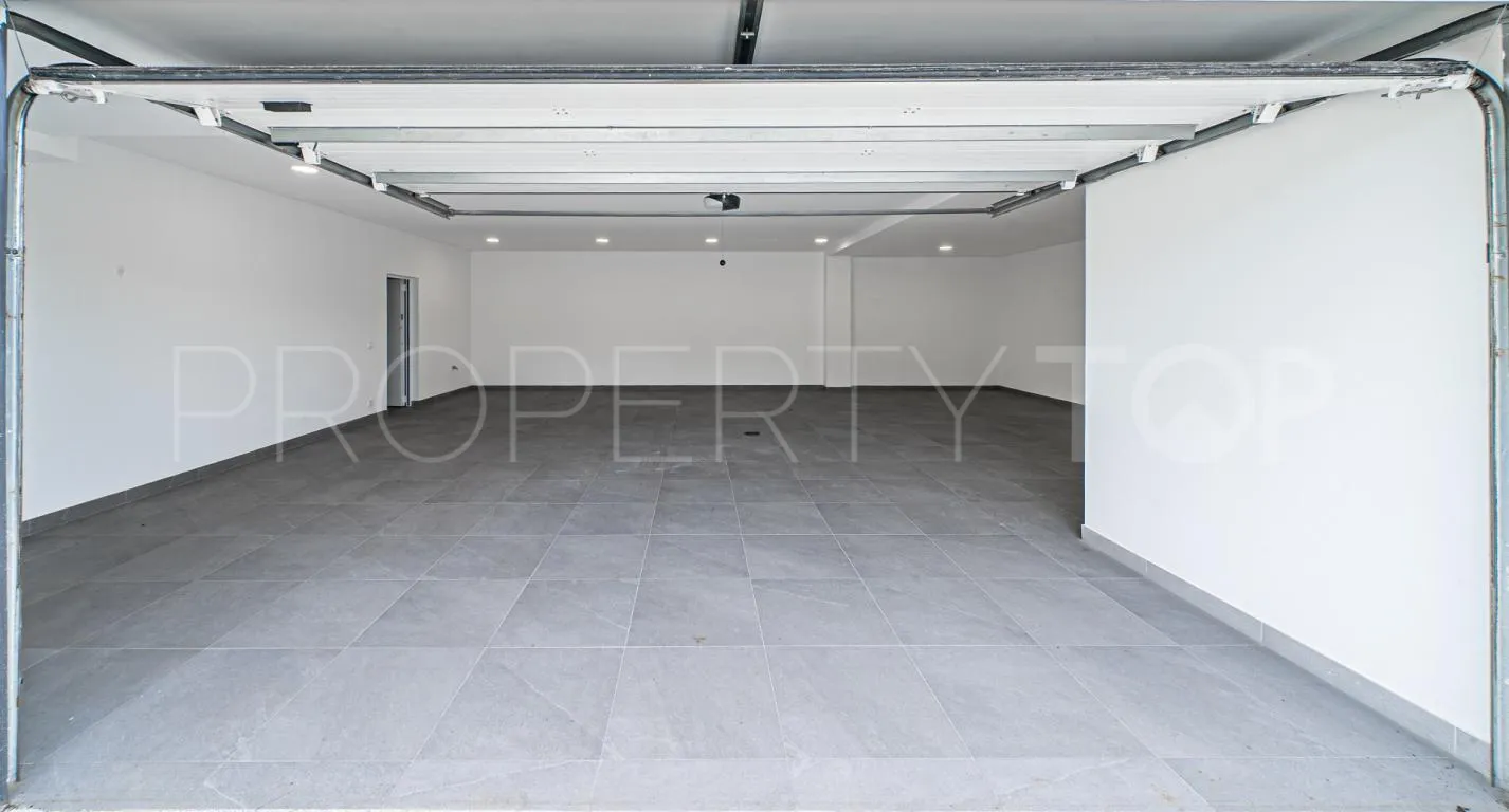 Villa for sale in Golden Mile with 6 bedrooms