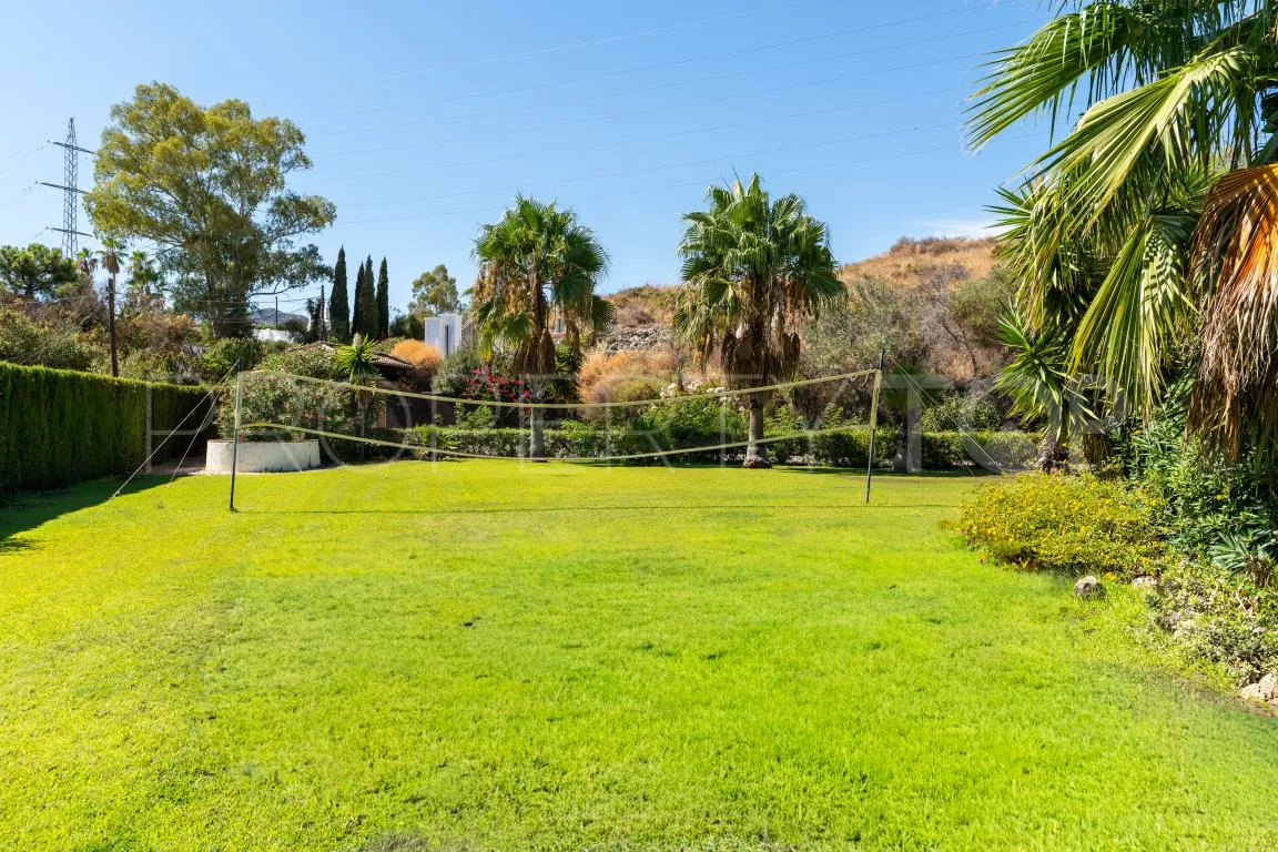 5 bedrooms Benahavis semi detached villa for sale