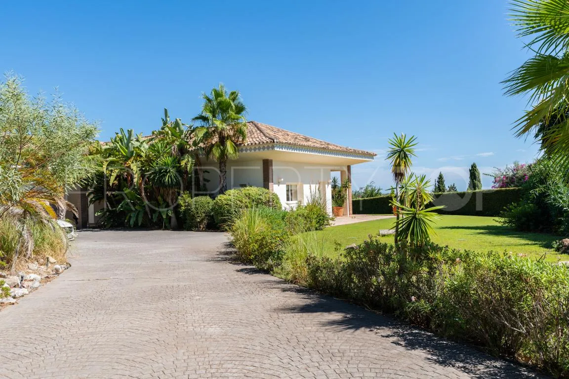 5 bedrooms Benahavis semi detached villa for sale