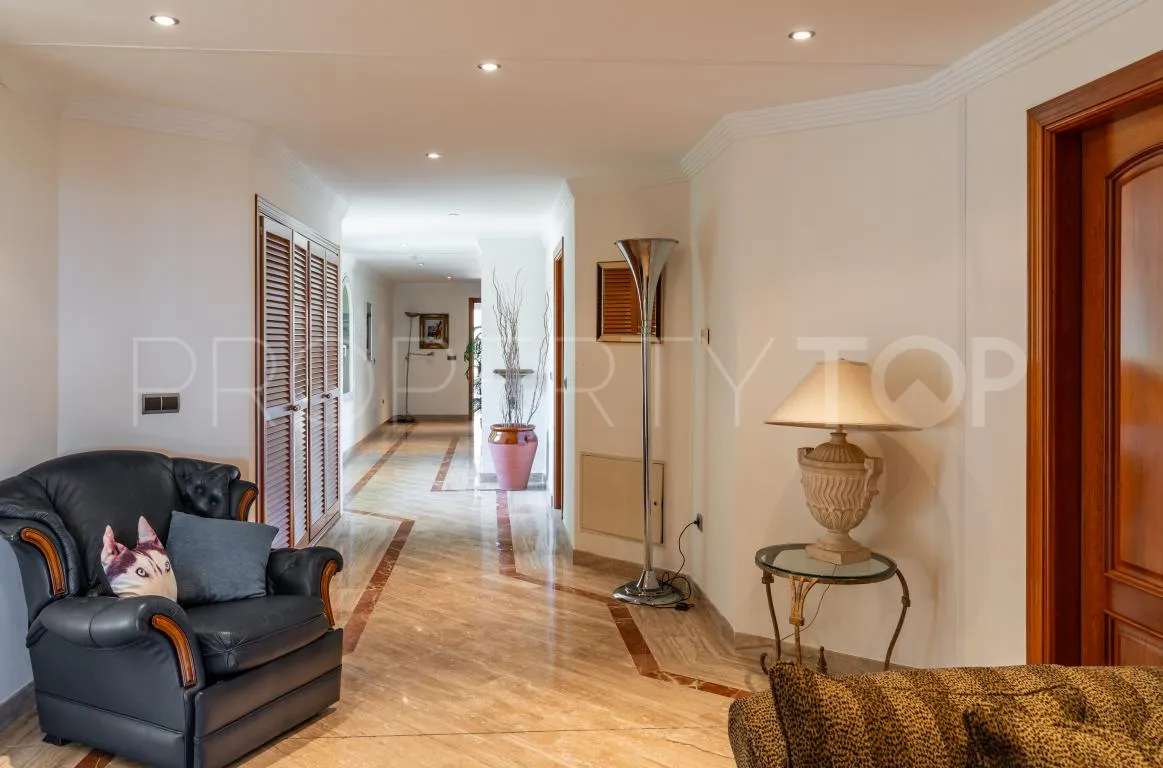 5 bedrooms Benahavis semi detached villa for sale
