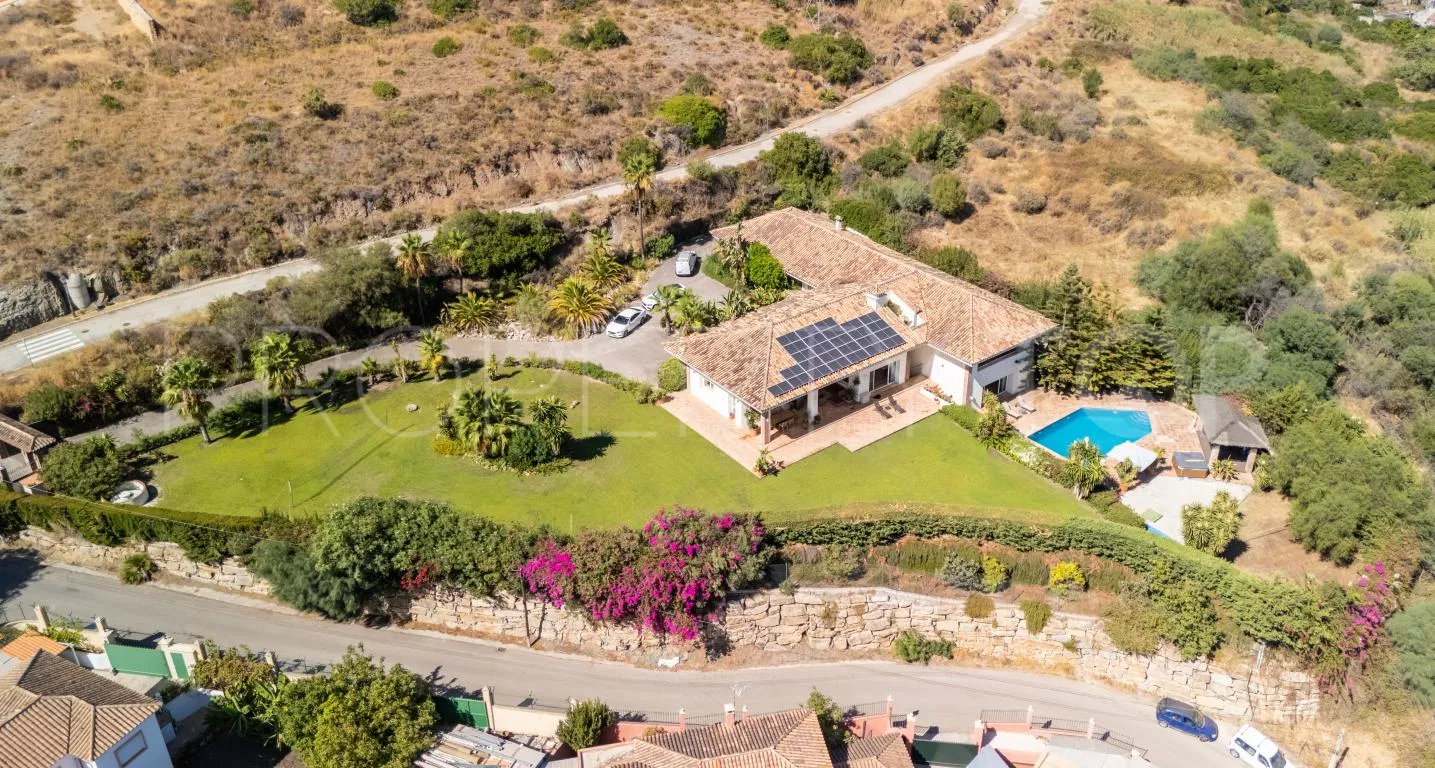 5 bedrooms Benahavis semi detached villa for sale