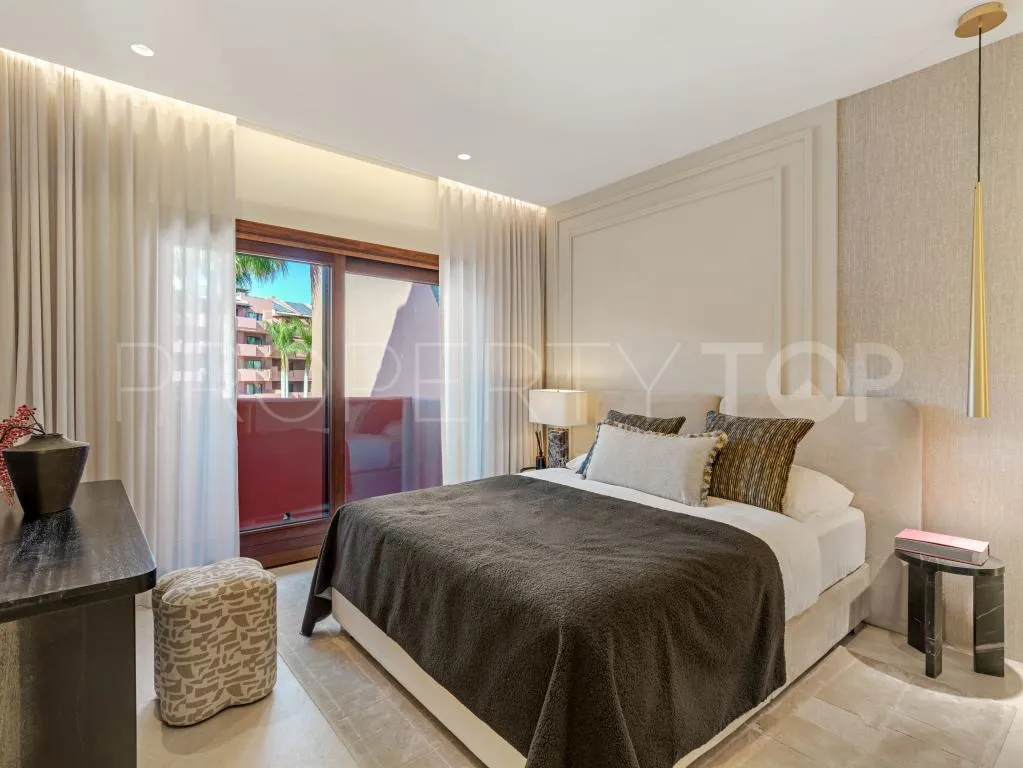 3 bedrooms Estepona penthouse for sale
