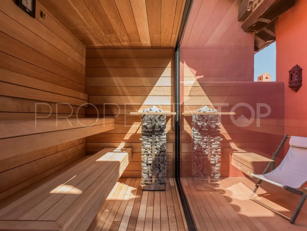 3 bedrooms Estepona penthouse for sale