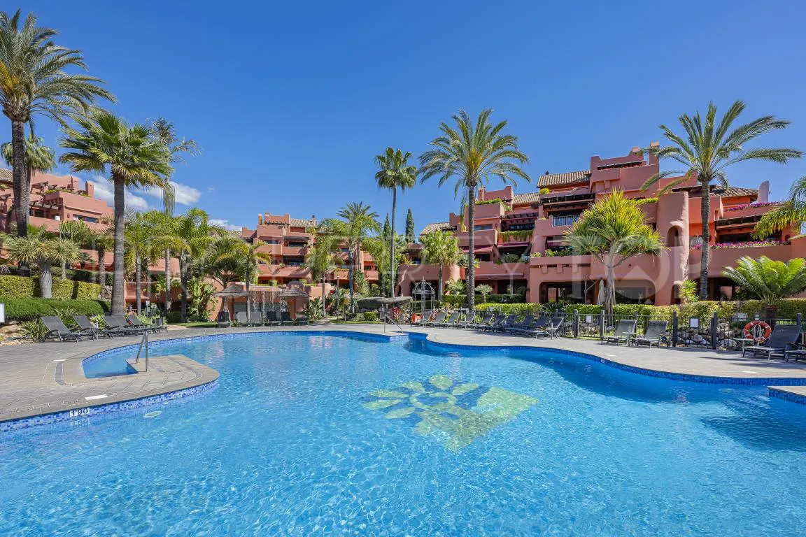 3 bedrooms Estepona penthouse for sale