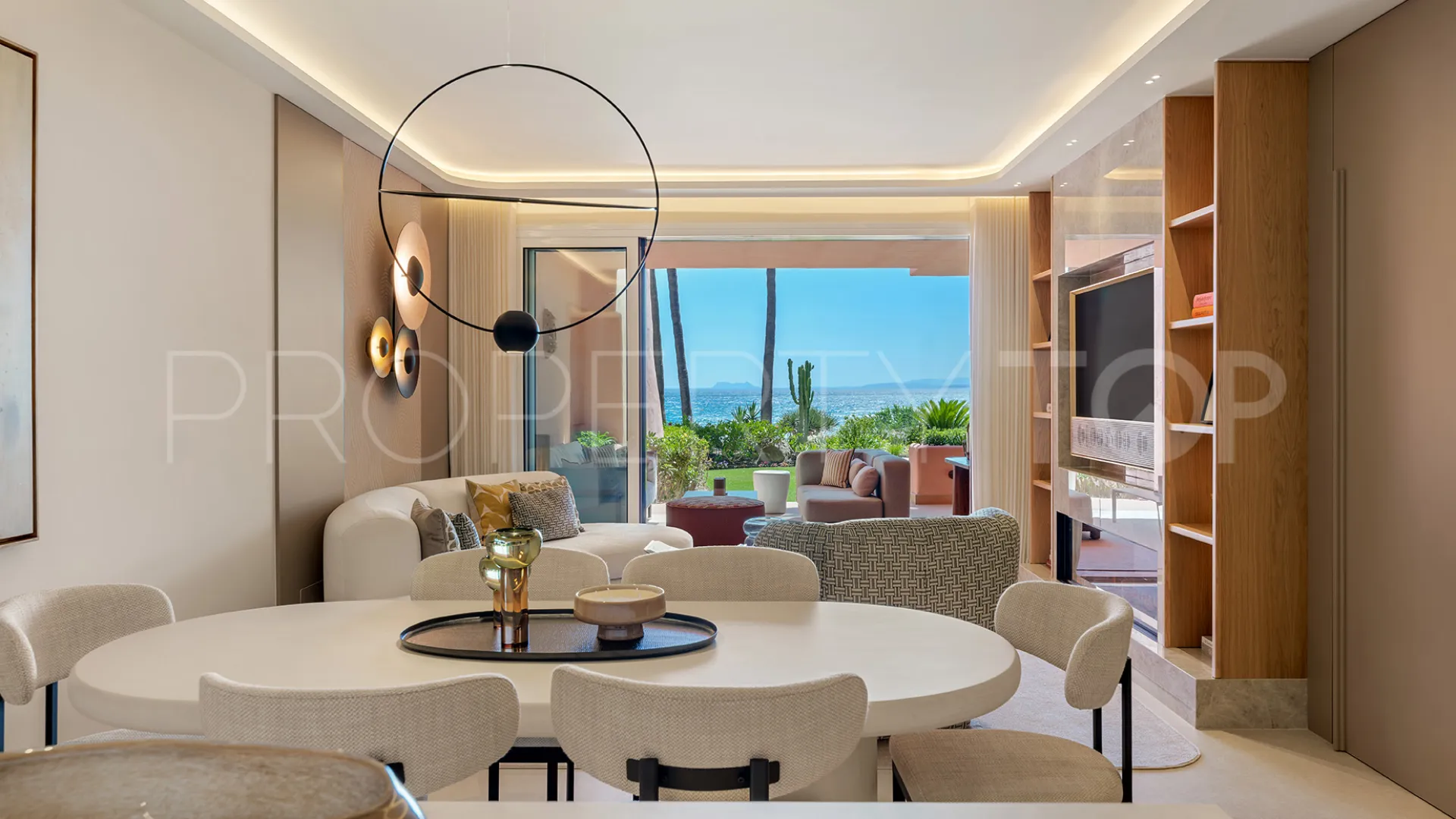 Estepona, apartamento planta baja en venta de 3 dormitorios