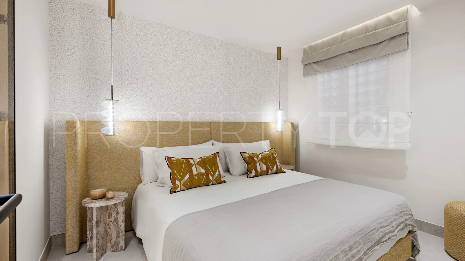 Estepona, apartamento planta baja en venta de 3 dormitorios