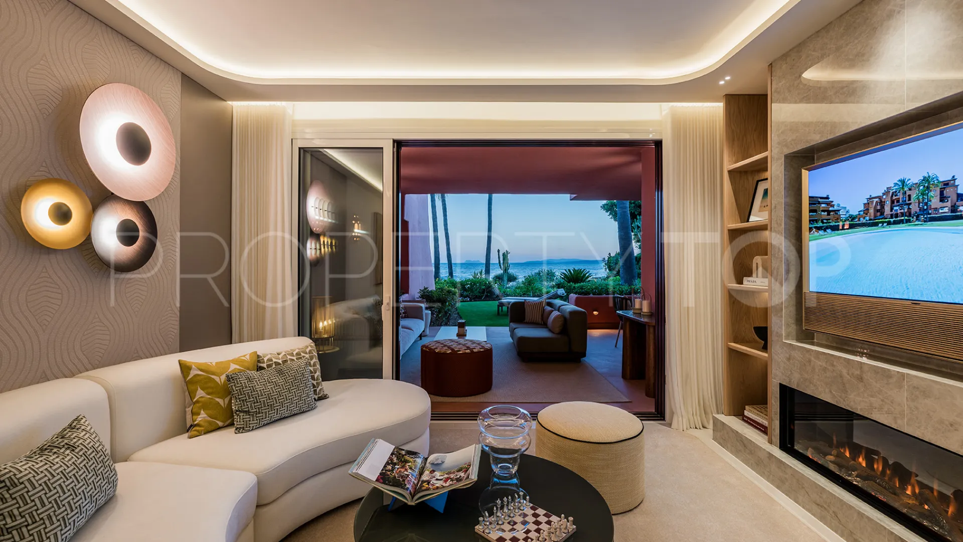 Estepona, apartamento planta baja en venta de 3 dormitorios