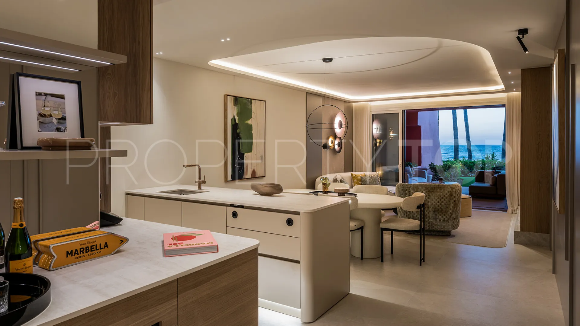 Estepona, apartamento planta baja en venta de 3 dormitorios