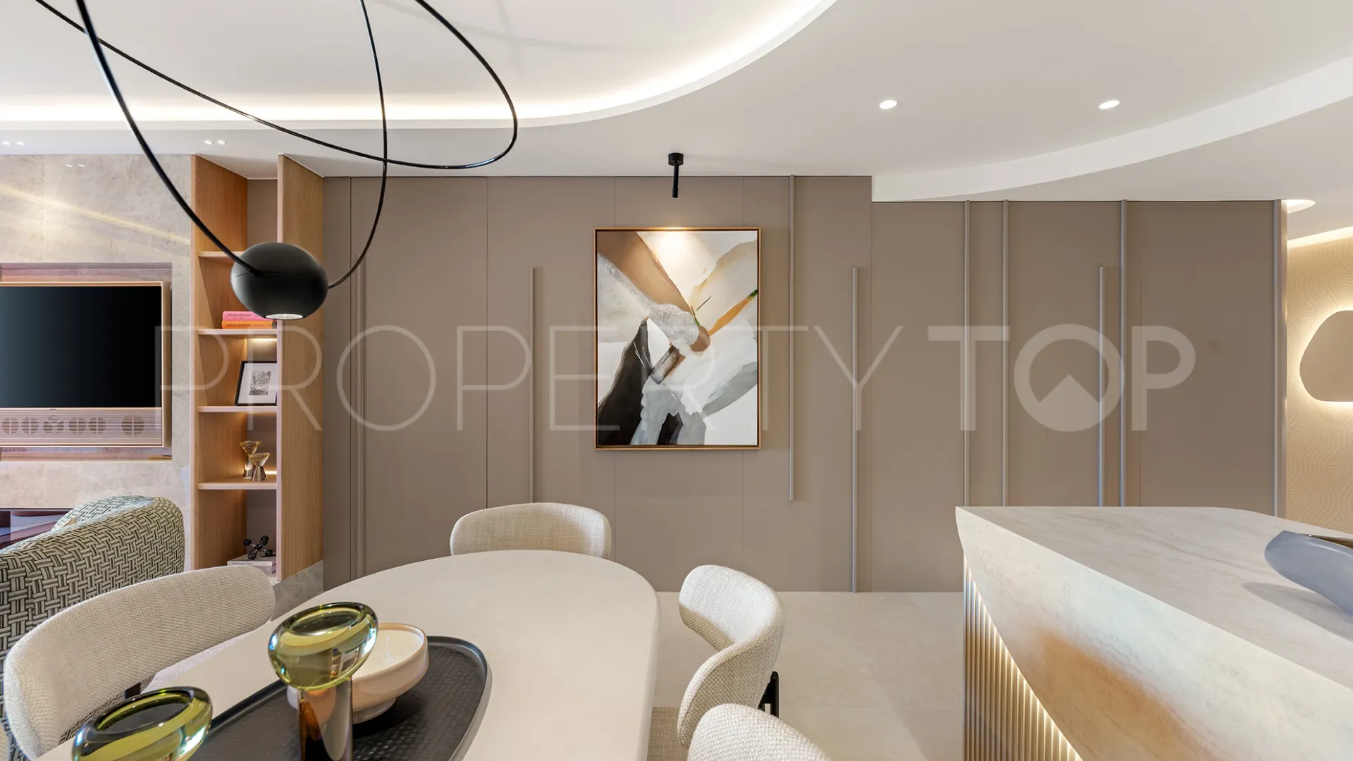Estepona, apartamento planta baja en venta de 3 dormitorios