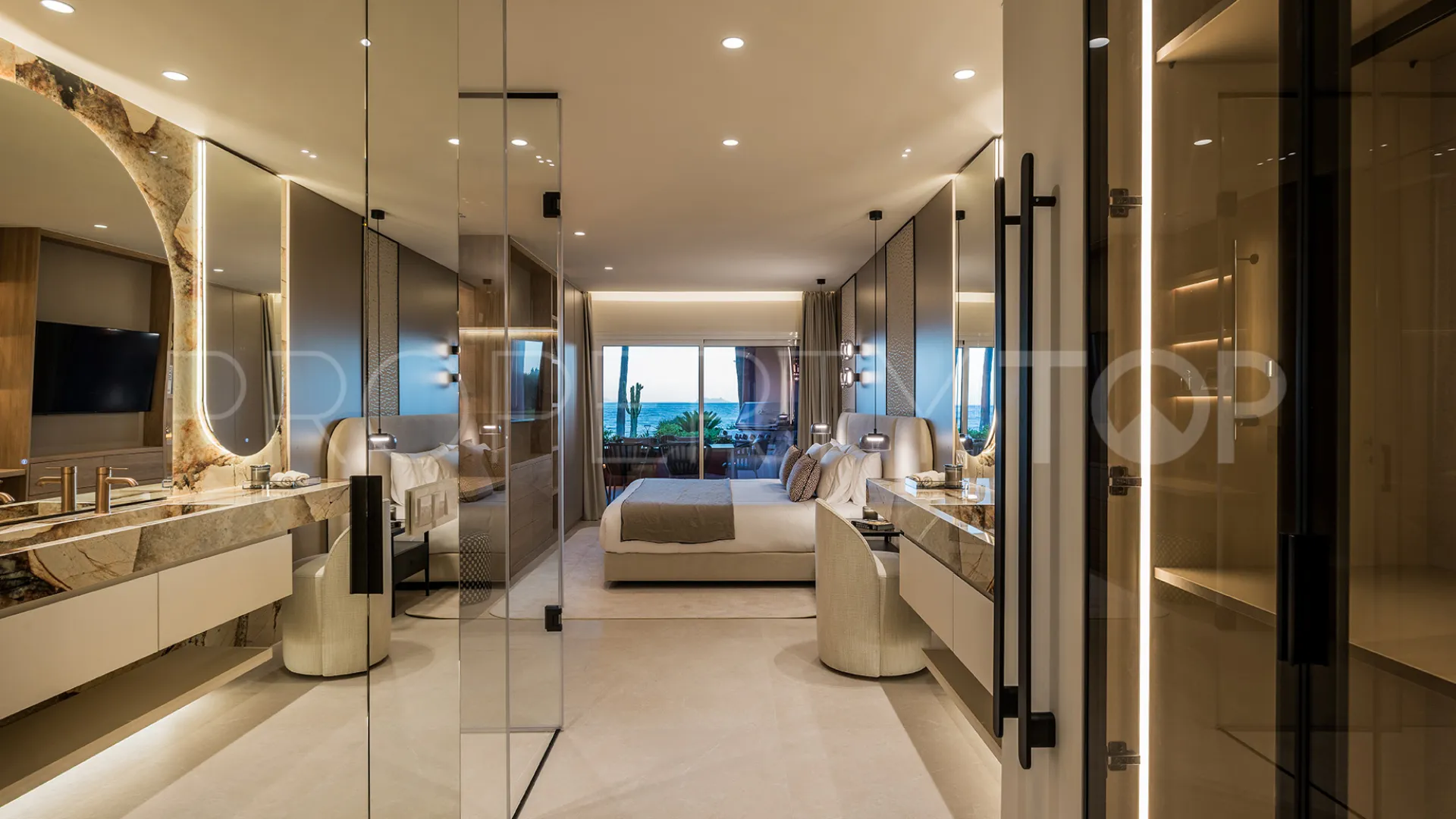 Estepona, apartamento planta baja en venta de 3 dormitorios