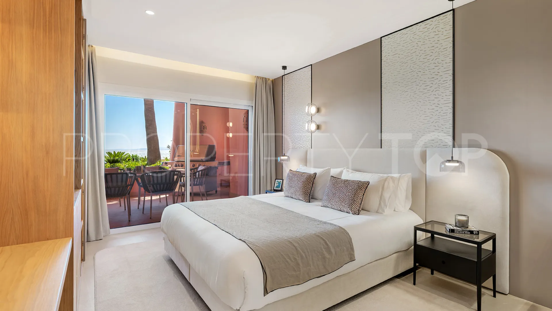 Estepona, apartamento planta baja en venta de 3 dormitorios