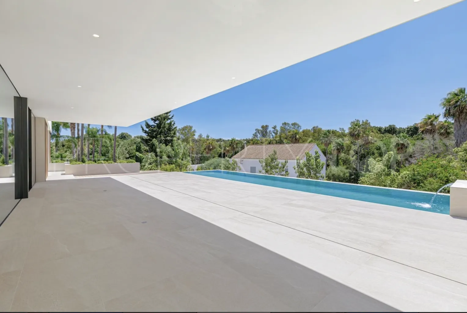 Villa for sale in Sotogrande with 4 bedrooms