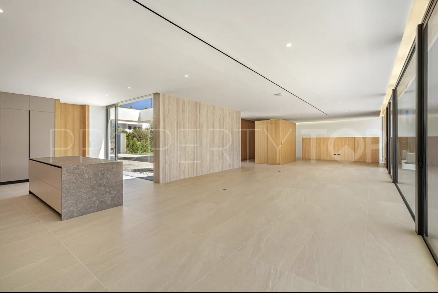 Villa for sale in Sotogrande with 4 bedrooms