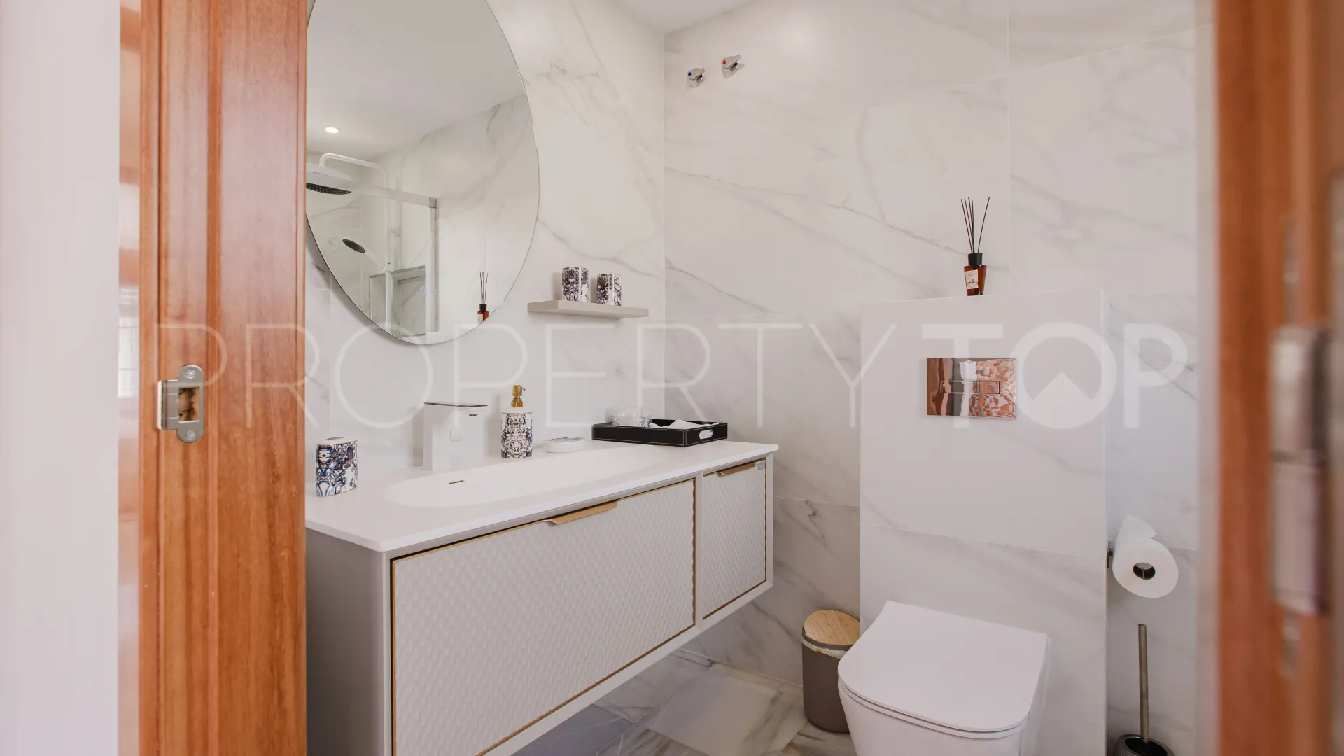 Town house for sale in Montepiedra
