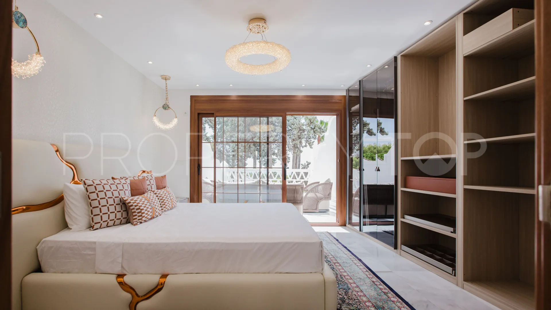Town house for sale in Montepiedra