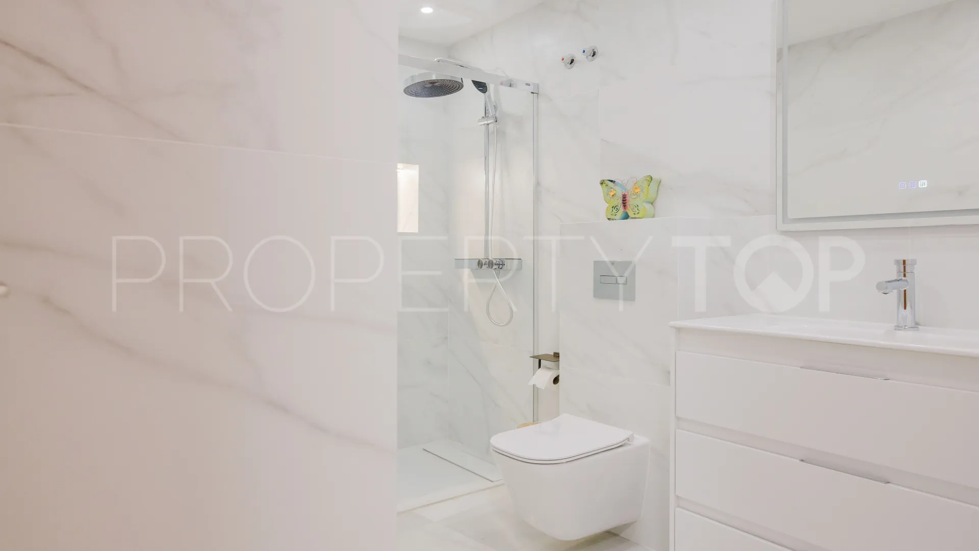 Town house for sale in Montepiedra