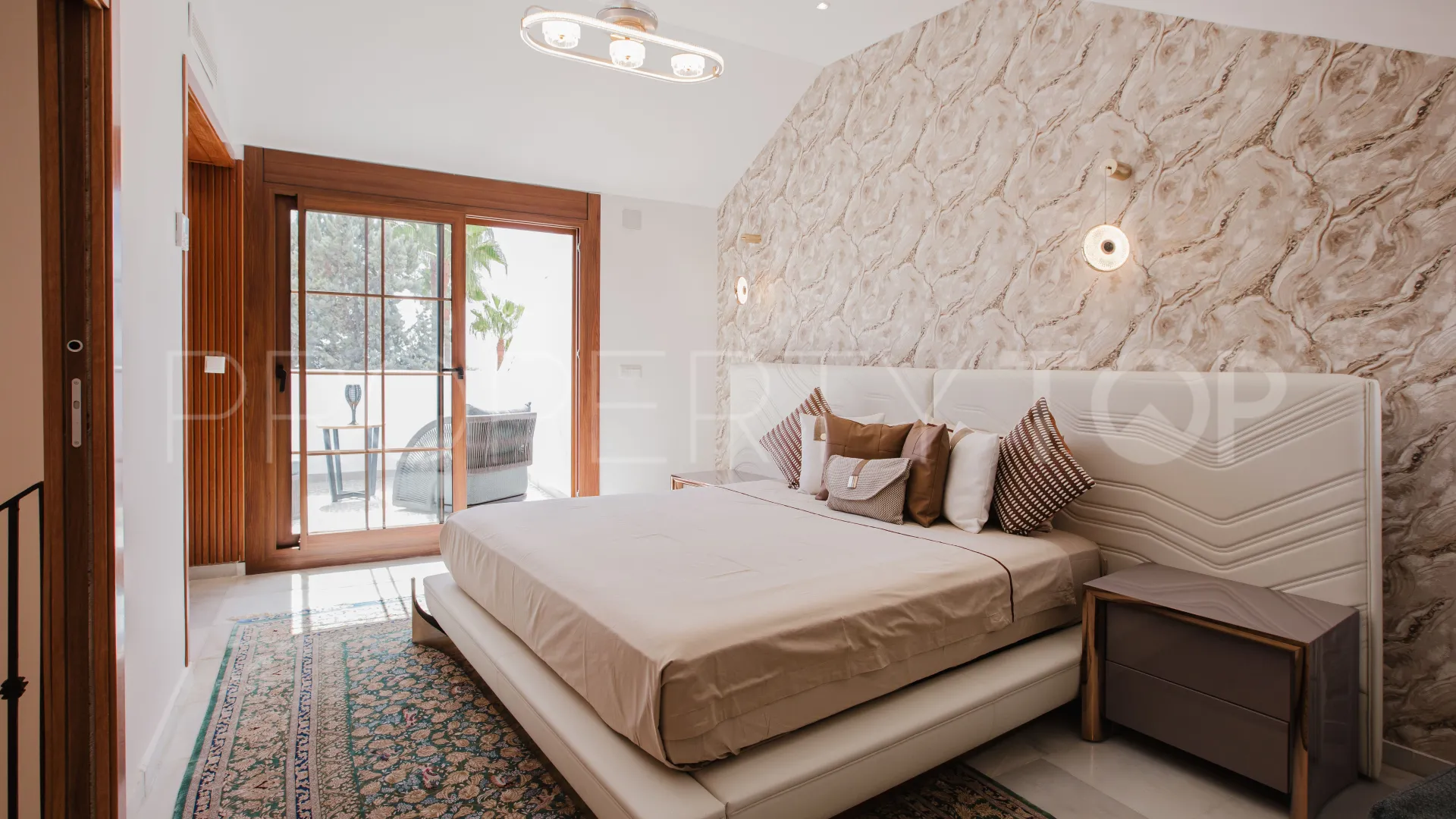 Town house for sale in Montepiedra