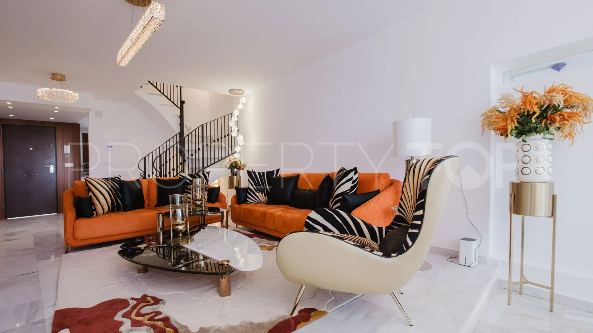 Town house for sale in Montepiedra