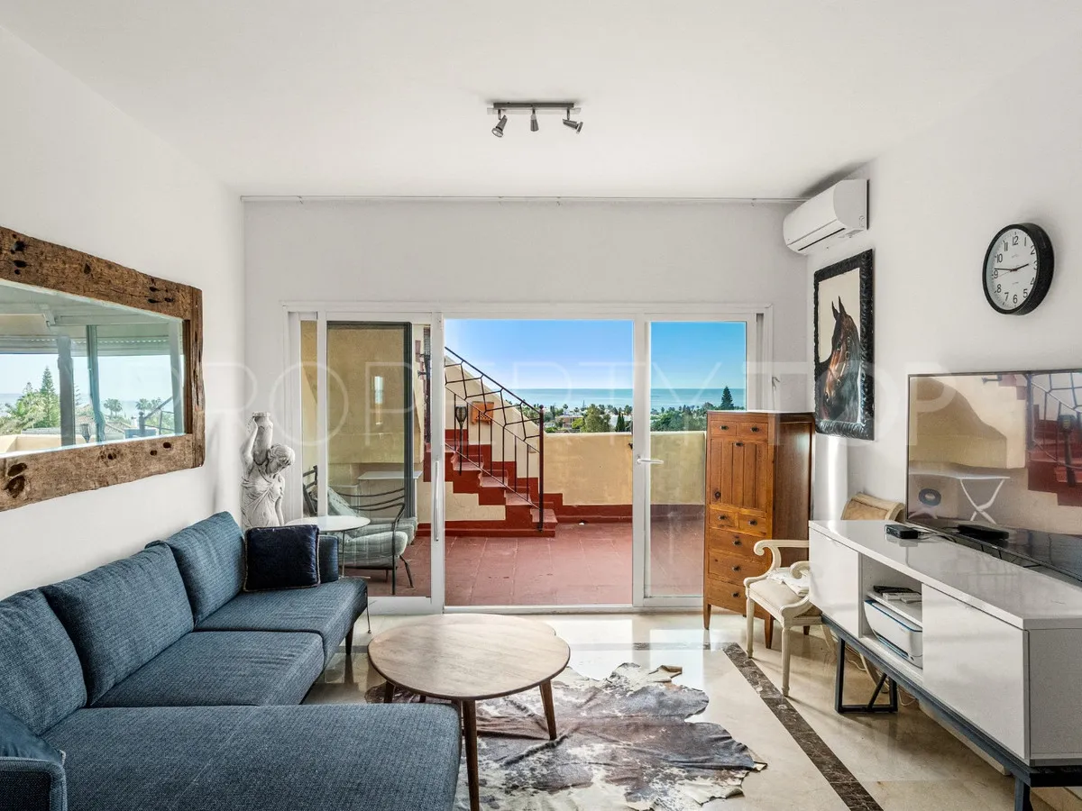 Ático de 2 dormitorios en venta en Benahavis