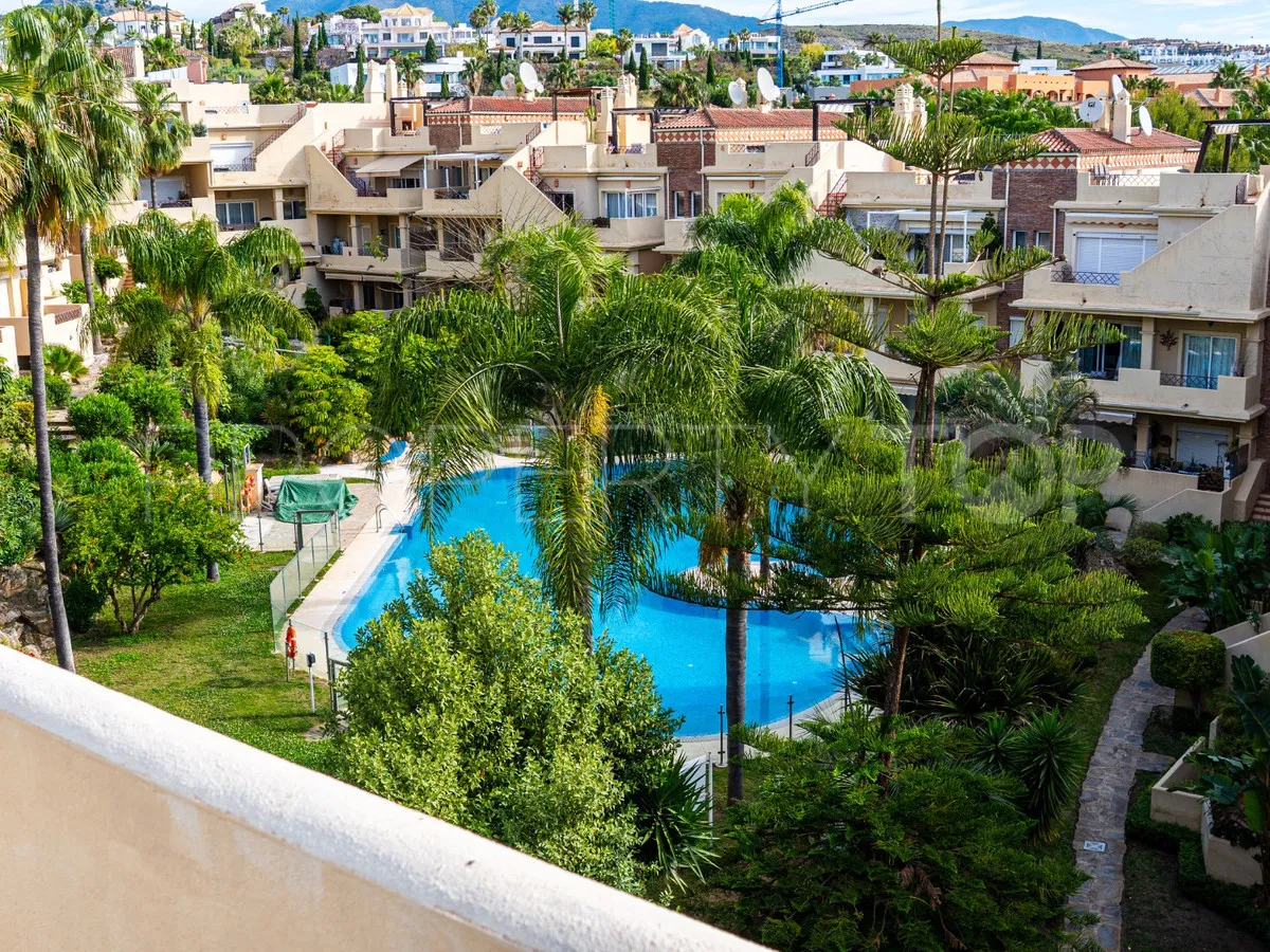Ático de 2 dormitorios en venta en Benahavis