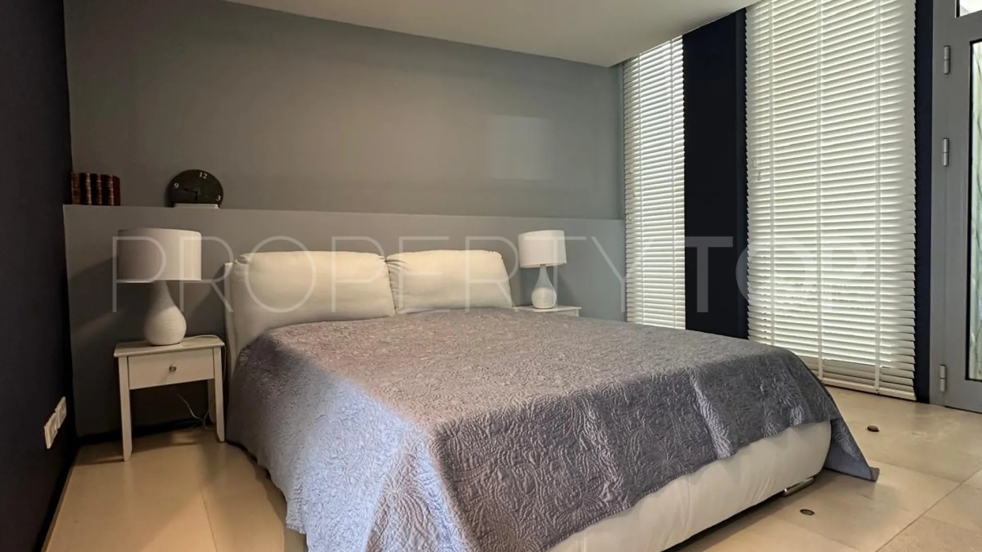 For sale Marbella Golden Mile town house with 5 bedrooms