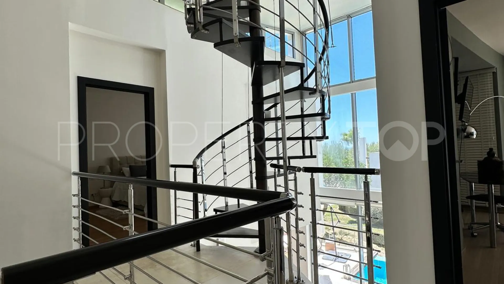 For sale Marbella Golden Mile town house with 5 bedrooms