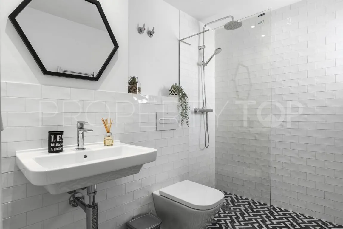 Se vende chalet en Nueva Andalucia