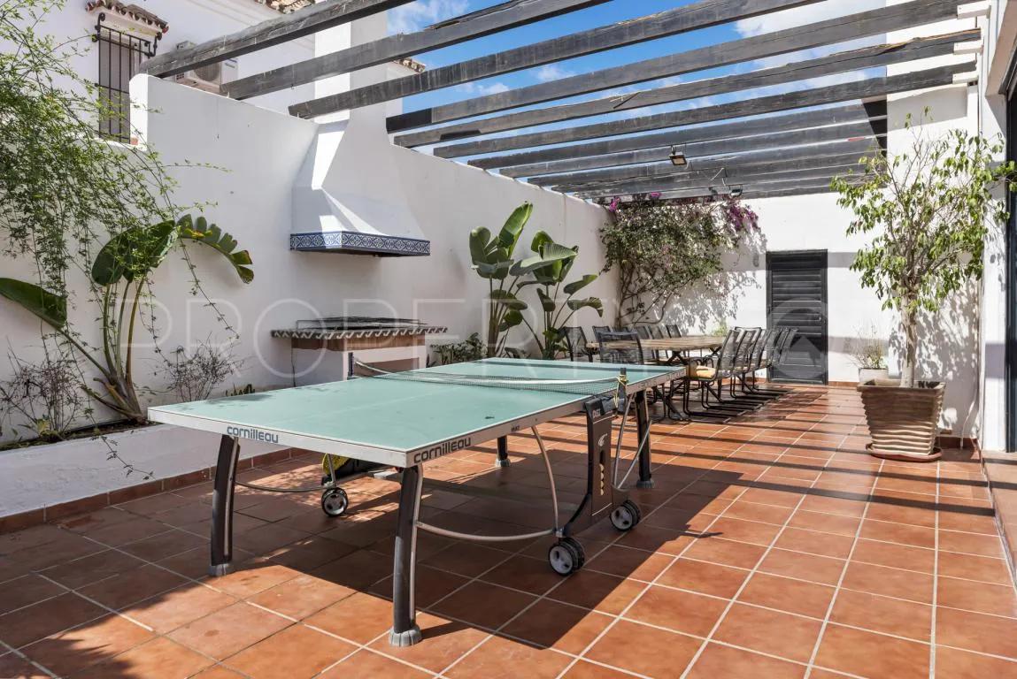 Se vende chalet en Nueva Andalucia