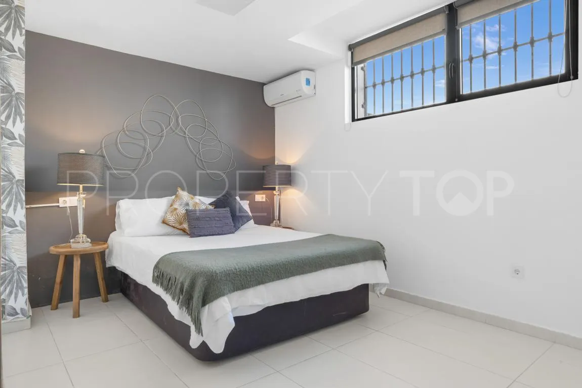 Se vende chalet en Nueva Andalucia