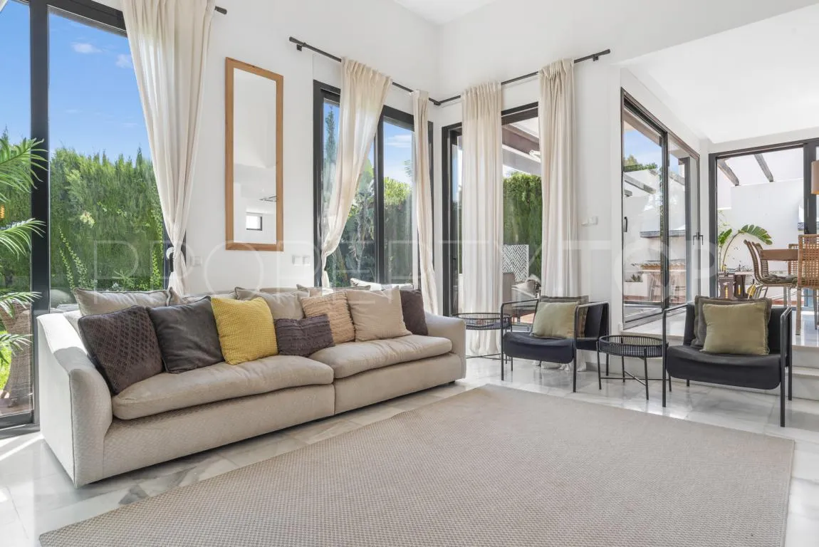 Se vende chalet en Nueva Andalucia