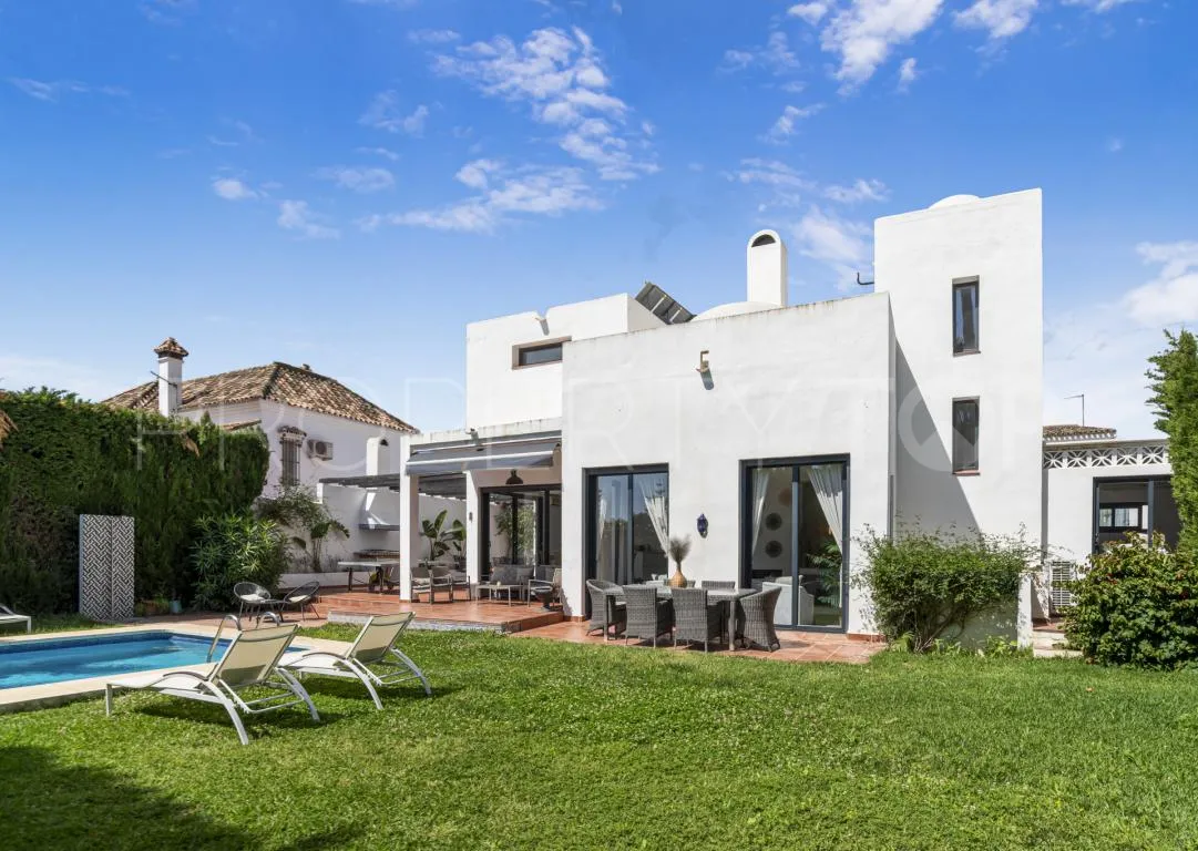 Se vende chalet en Nueva Andalucia