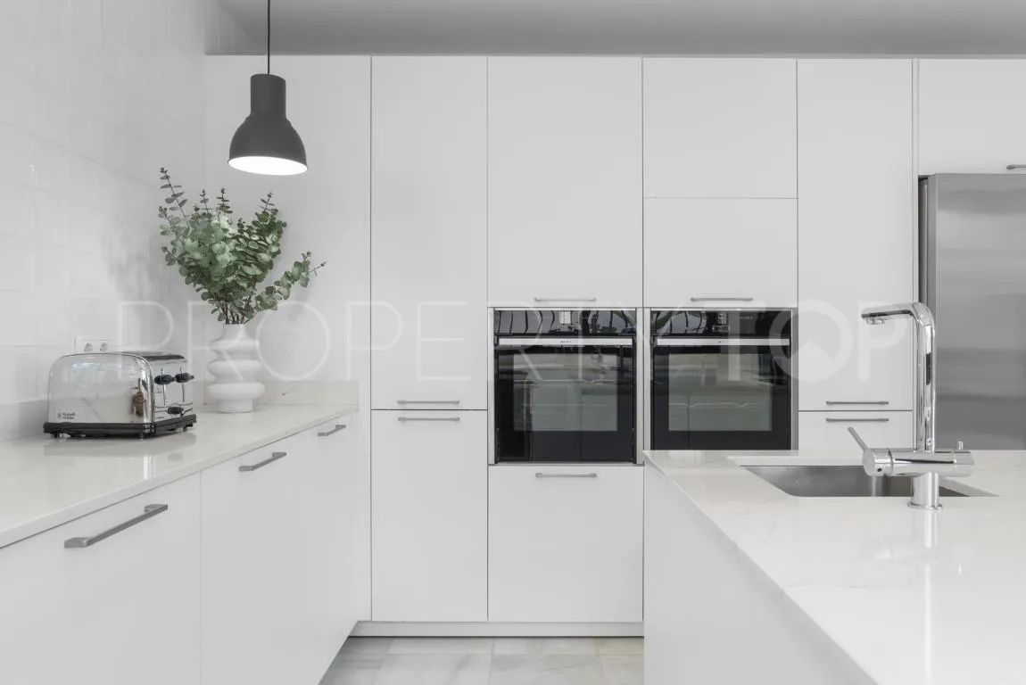Se vende chalet en Nueva Andalucia