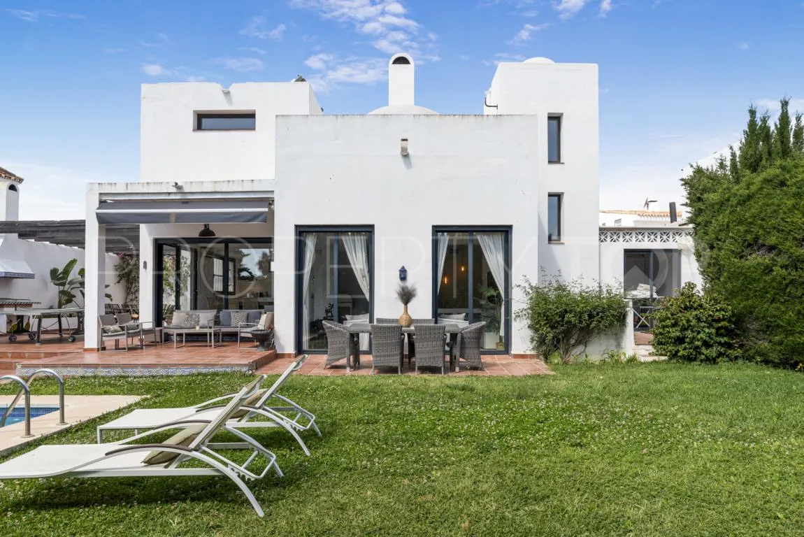 Se vende chalet en Nueva Andalucia