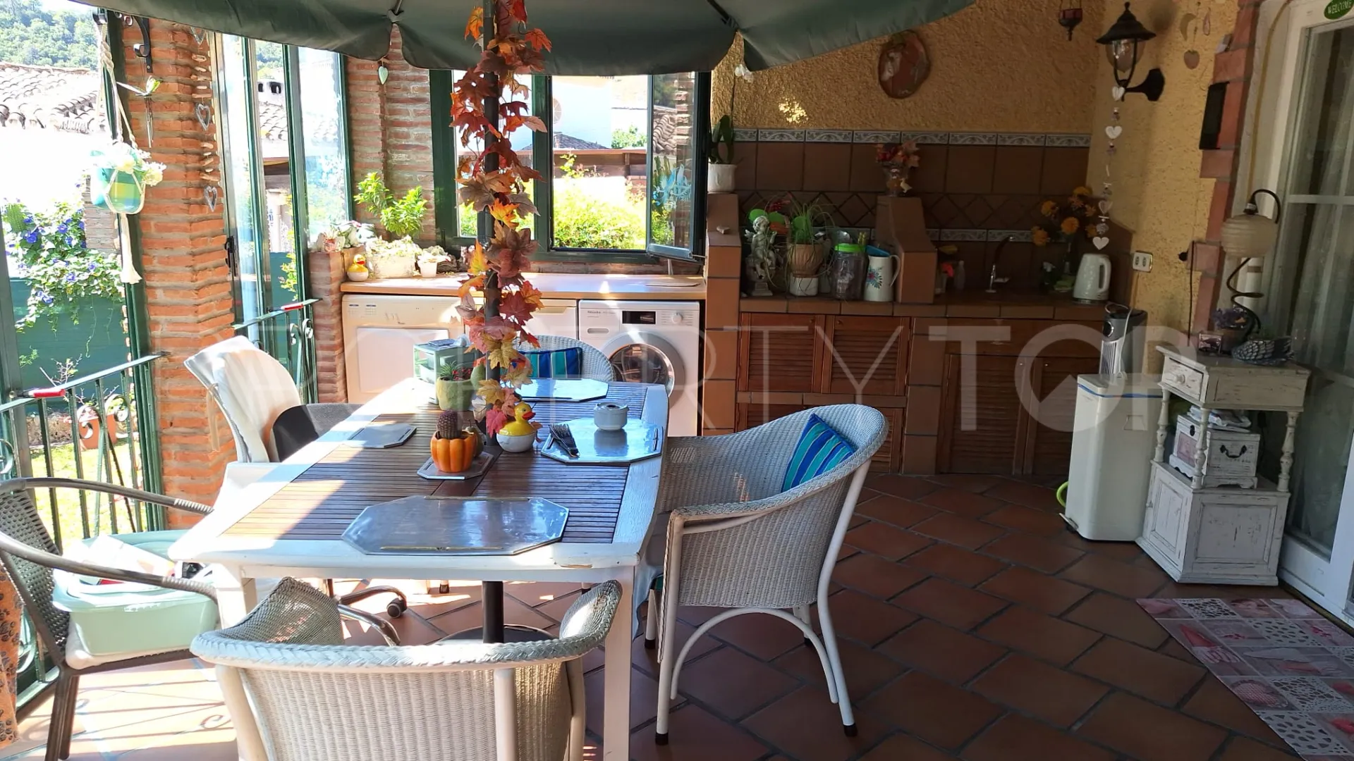 For sale Benahavis town house