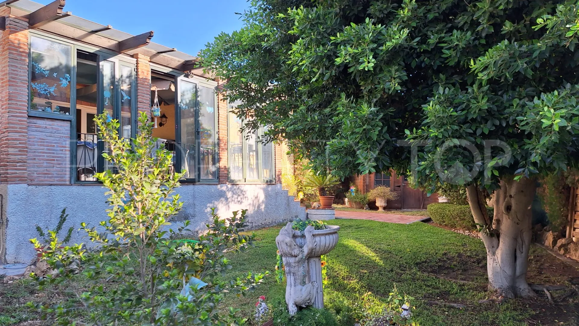 For sale Benahavis town house