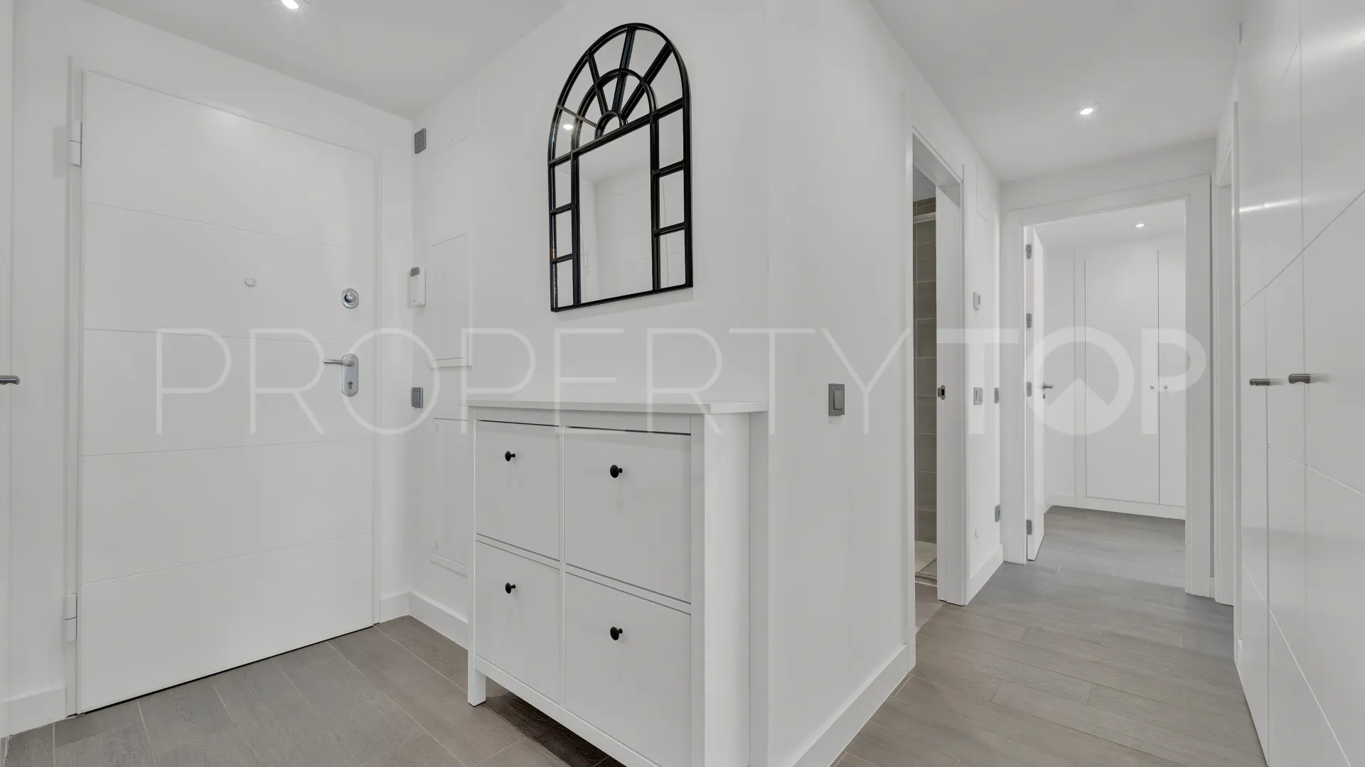 Apartamento planta baja en venta en Benalmadena Pueblo