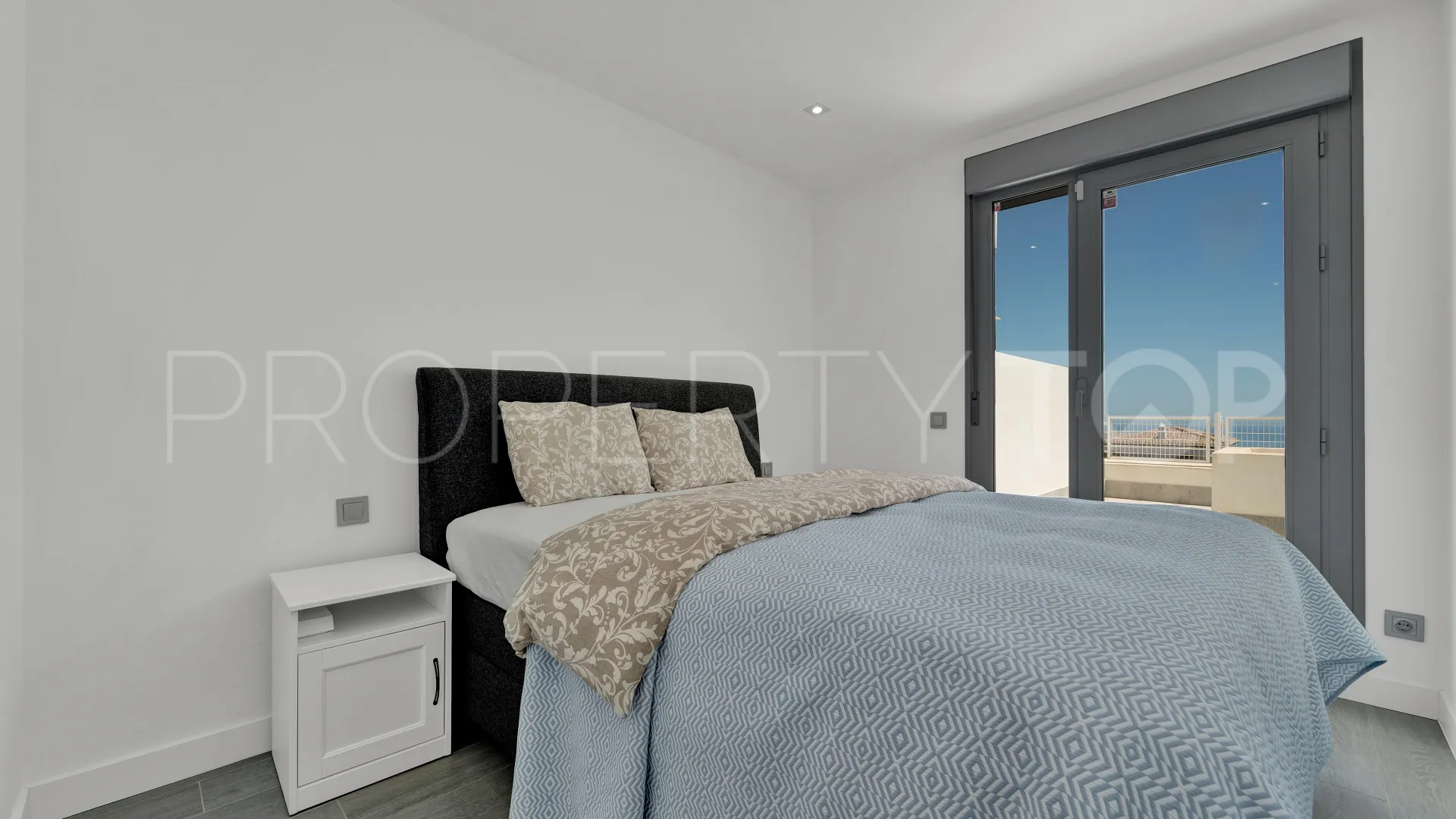 Apartamento planta baja en venta en Benalmadena Pueblo