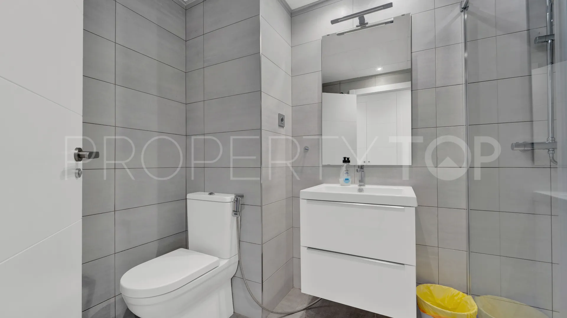 Apartamento planta baja en venta en Benalmadena Pueblo
