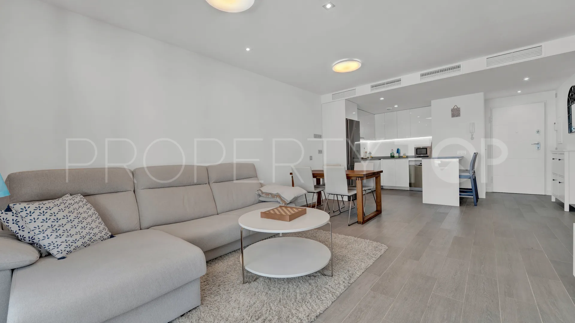 Apartamento planta baja en venta en Benalmadena Pueblo