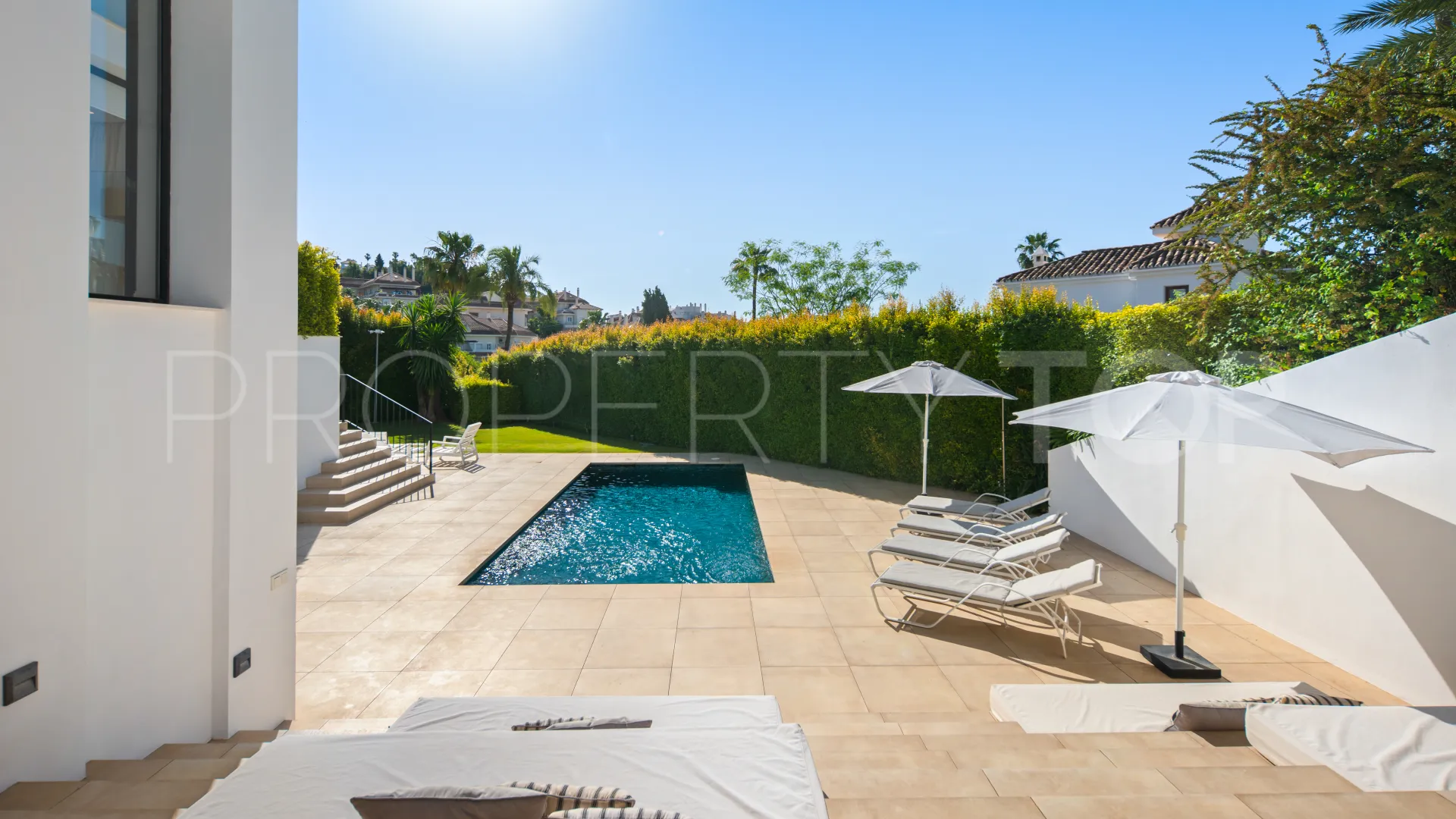 Villa for sale in Los Naranjos Hill Club
