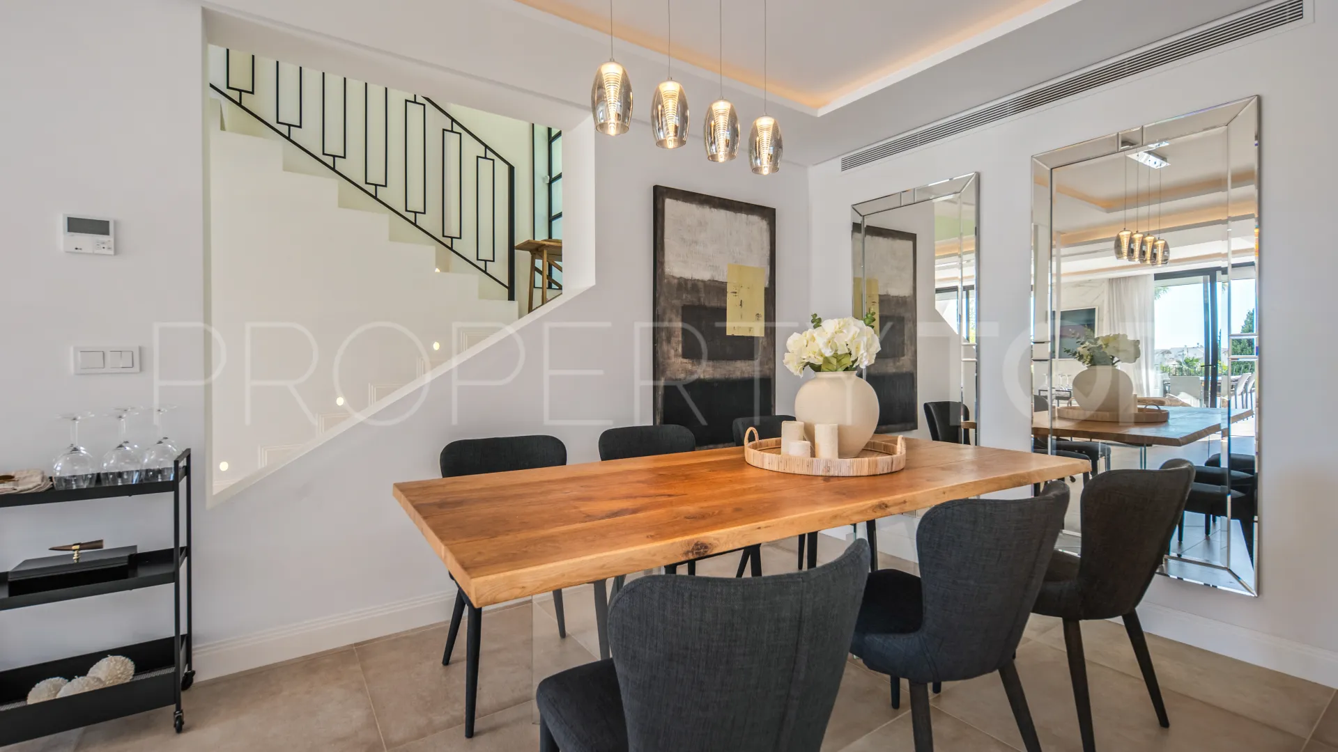 Villa for sale in Los Naranjos Hill Club