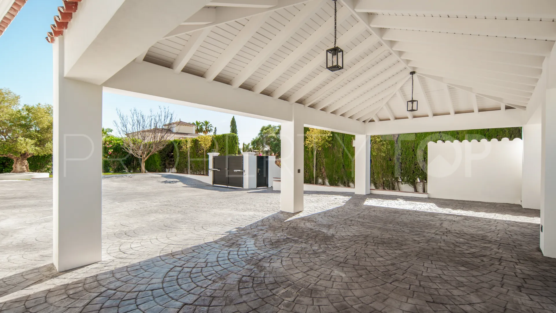 5 bedrooms villa for sale in Puerto del Almendro